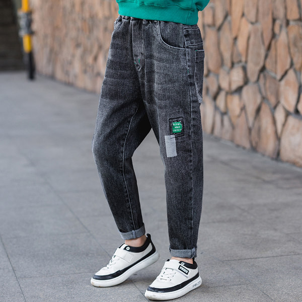 Új modell gyerekfarmer fiúknak sötét színben