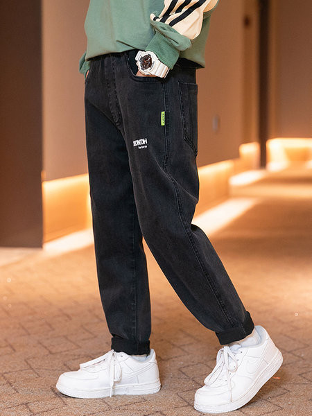 Vaikiški džinsai su užrašu ir pamušalu