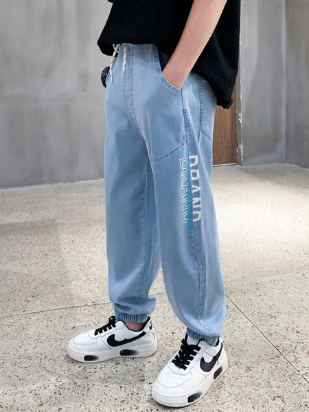 Alkalmi gyerekfarmer mintás és fűzős fiúknak