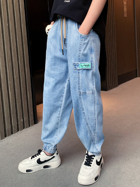 Új modell gyerekfarmer fűzős logóval