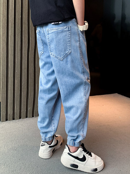 Új modell gyerekfarmer fűzős logóval