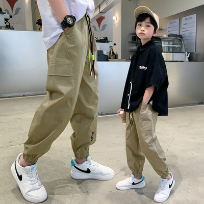 Dječje sportske hlače u dvije boje