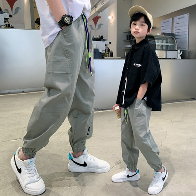 Dječje sportske hlače u dvije boje