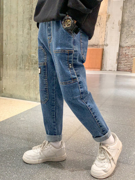 Elasztikus gyerek farmernadrág zsebbel