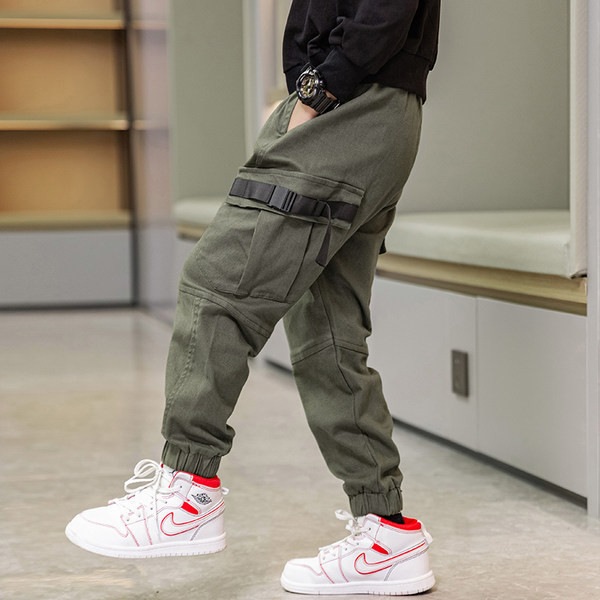 Pantaloni moderni cu captuseala calda si buzunar, doua modele