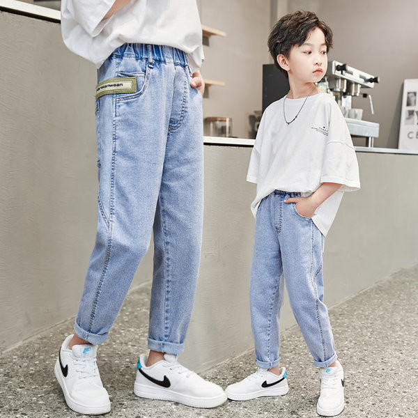 Gyermekfarmer rugalmas övvel és zsebbel