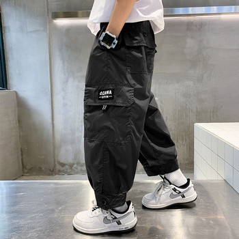 Μοντέρνο παιδικό παντελόνι για αγόρια με τσέπες