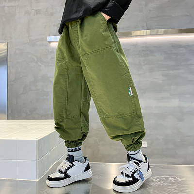 Alkalmi gyereknadrág zsebbel fiúknak