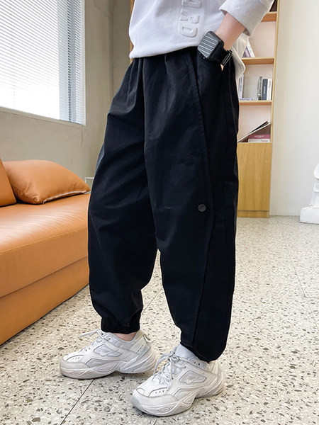 Plačios kelnės su kišene berniukams