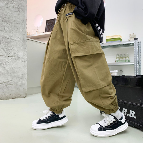 Vaikiškos kelnės berniukams švaraus modelio