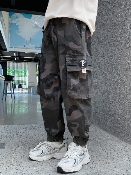 Új modell terepszínű nadrág fiúknak zsebbel