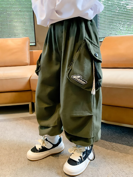 Gyermek őszi nadrág fiúknak, széles modell