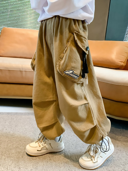 Gyermek őszi nadrág fiúknak, széles modell