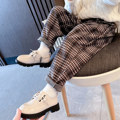 Gyerek kockás nadrág zsebbel lányoknak