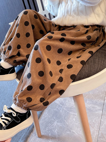 Lenyomattal és zsebbel ellátott gyereknadrág lányoknak