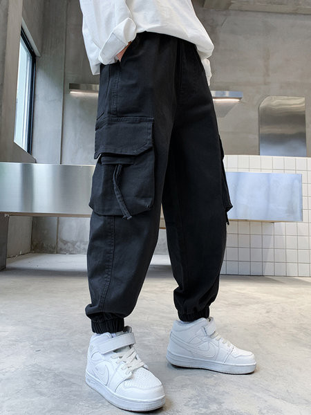 Įprastos rudens-žiemos kelnės su elastinėmis kojelėmis ir kišene