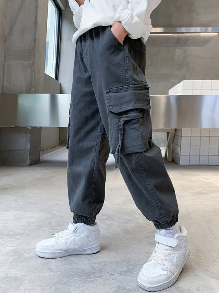 Įprastos rudens-žiemos kelnės su elastinėmis kojelėmis ir kišene