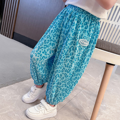 Naujas dviejų spalvų vaikiškų kelnių modelis