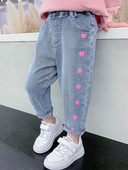 Naujas džinsų modelis merginoms su širdelių siuvinėjimu