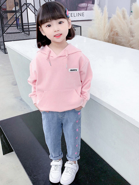 Naujas džinsų modelis merginoms su širdelių siuvinėjimu