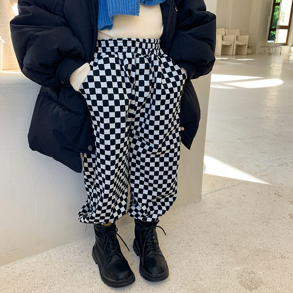 Alkalmi gyereknadrág zsebbel lányoknak