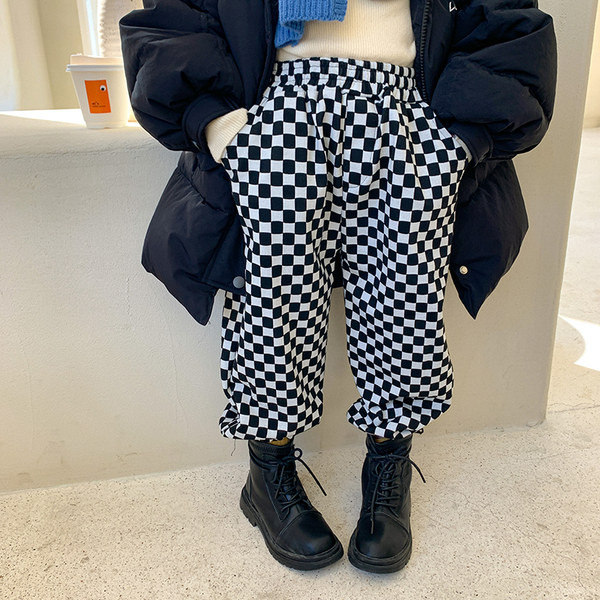 Alkalmi gyereknadrág zsebbel lányoknak