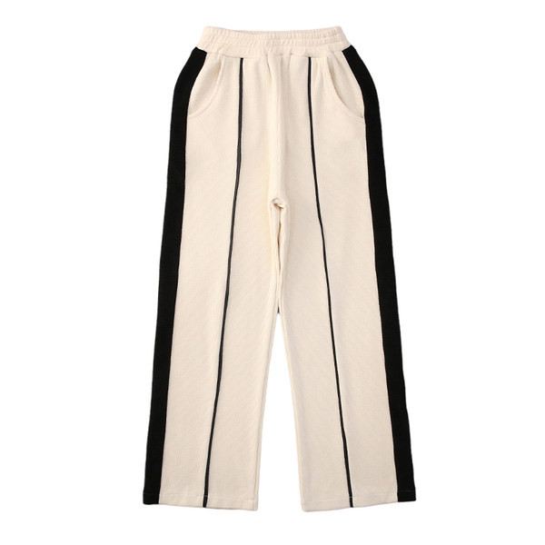 Dječje ležerne hlače s pasovima za djevojčice