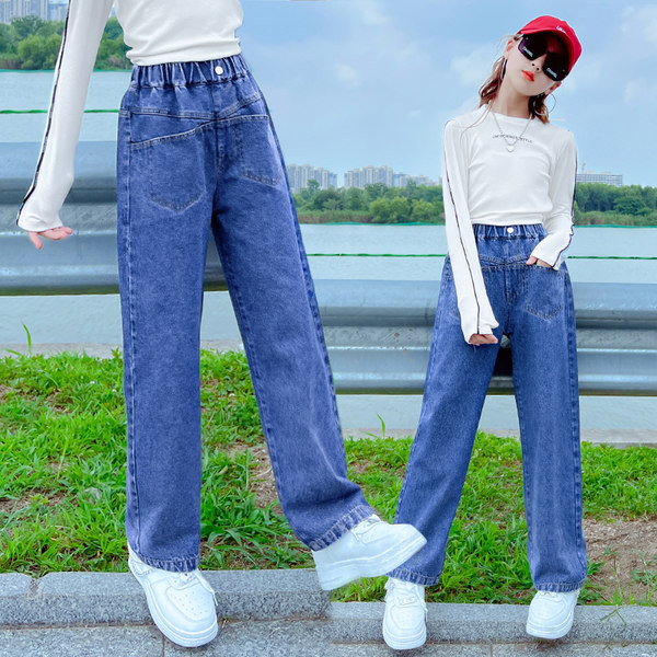 Novi model dječjih traperica s džepom