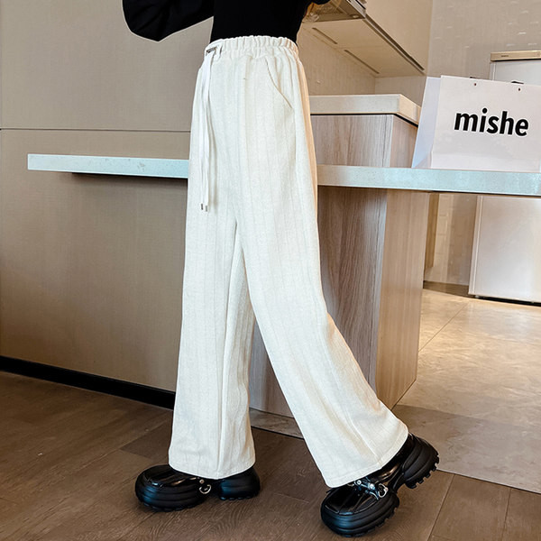 Šiuolaikinės vaikiškos kelnės su raišteliais ir kišenėmis