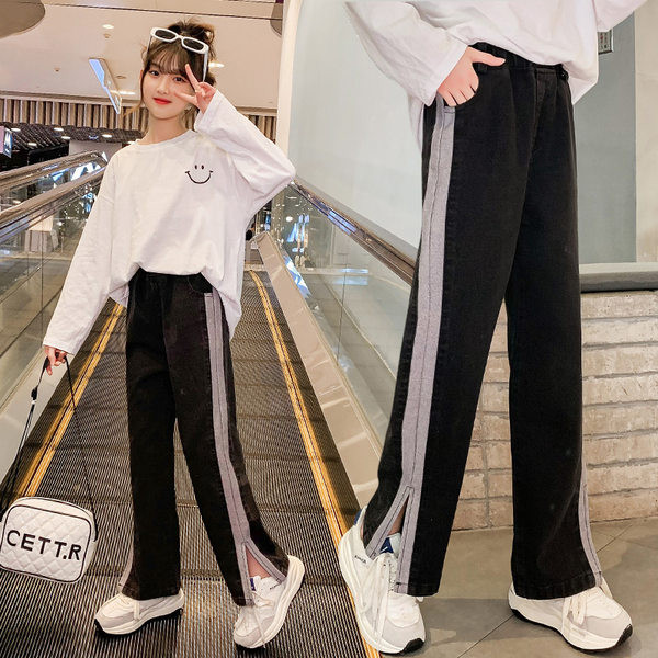 Gyerekfarmer szegéllyel és hasítékkal