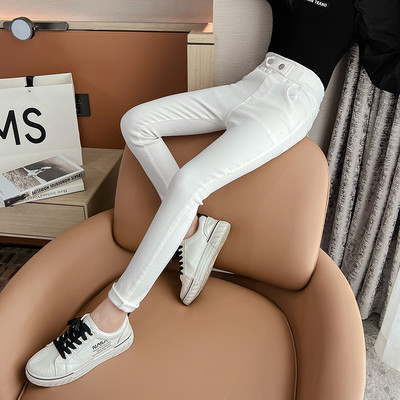 Magas derekú, testhezálló gyermekfarmer új modellje