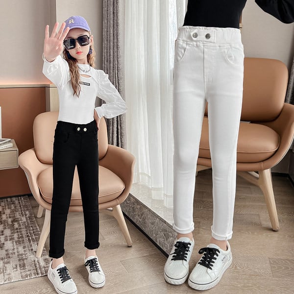 Magas derekú, testhezálló gyermekfarmer új modellje