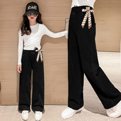 Új modell gyerekfarmer szalaggal és zsebbel