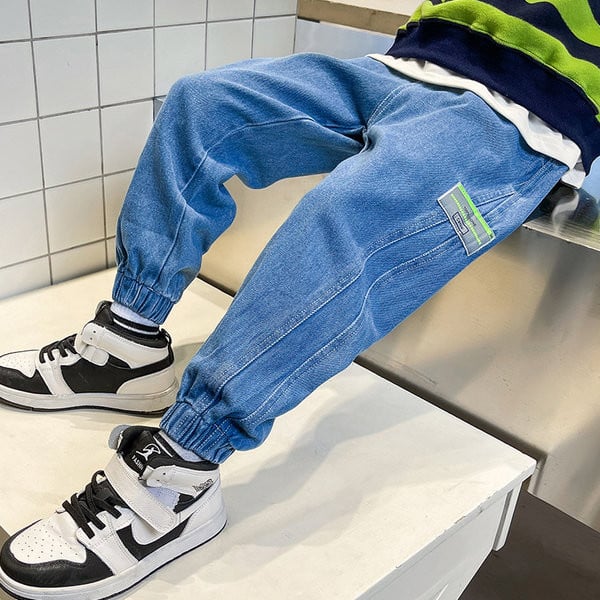 Széles modellű gyerekfarmer lányoknak