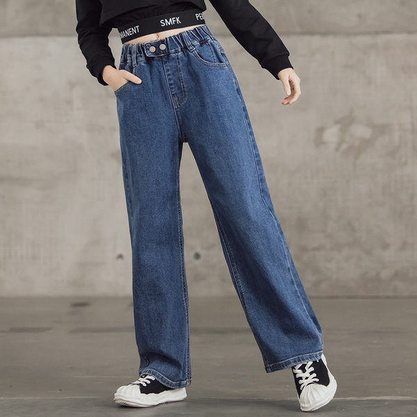 Széles szárú farmer lányoknak zsebbel és gombos rögzítéssel