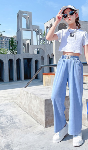 Kišeniniai džinsai mergaitėms plačiomis kojomis aukštu juosmeniu