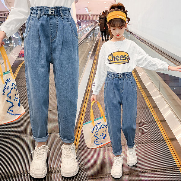 Novi model traperica za djevojčice sa visokim strukom i metalnim elementom