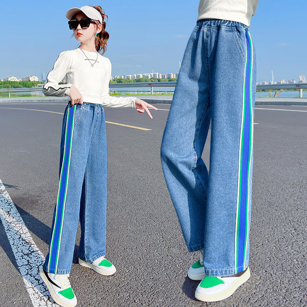 Gyermekfarmer színes szegéllyel és zsebbel