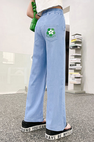 Vaikiški džinsai su kišenėmis ir raštu