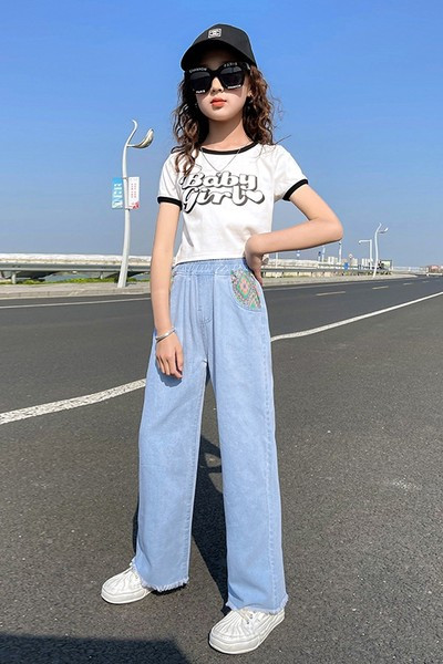 Moderne ljetne dječje traperice širokih nogavica