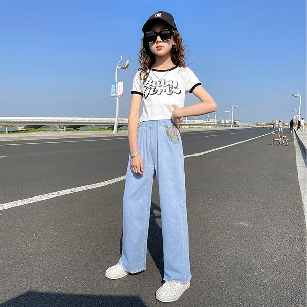 Moderne ljetne dječje traperice širokih nogavica