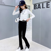 Vaikiškos kelnės su išsiuvinėtu užrašu ir skeltuku