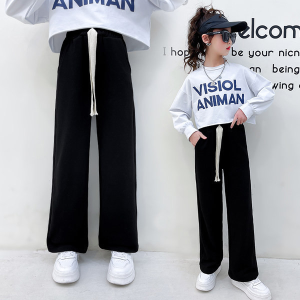 Új modell fűzős sportnadrág lányoknak