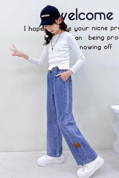 Blugi imprimati cu picioare late pentru fete