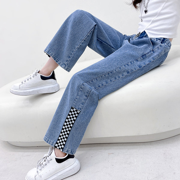 Vaikiški džinsai aukštu juosmeniu ir kišenėmis