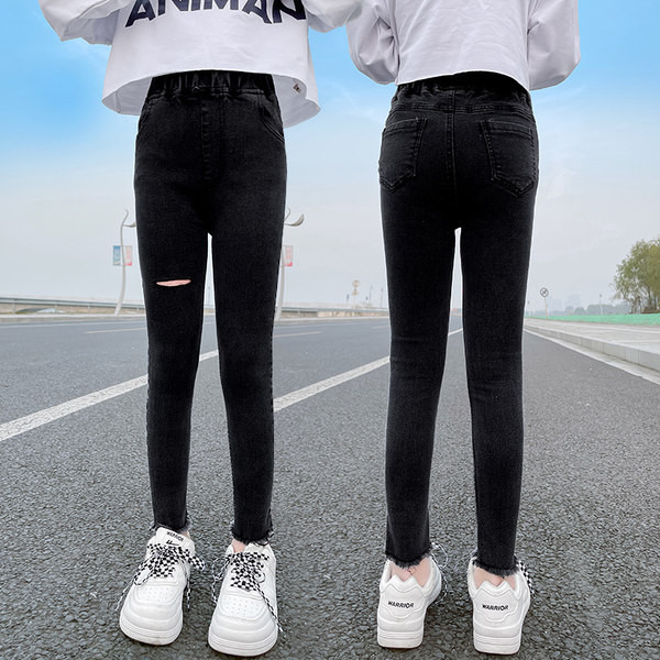 Blugi slim pentru fete cu motiv rupt