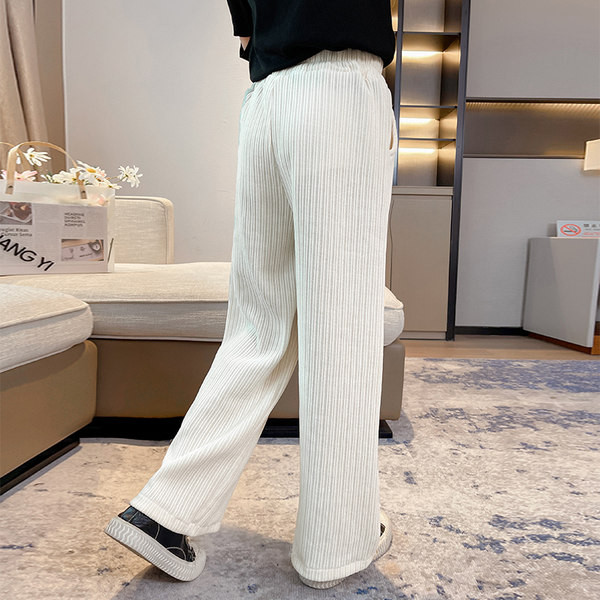 Dječje hlače s džepom u dvije boje