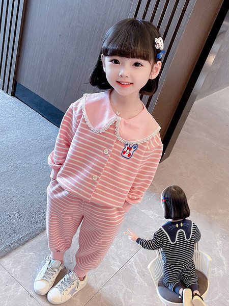 Prugasti dvodijelni komplet za djevojčice na kopčanje