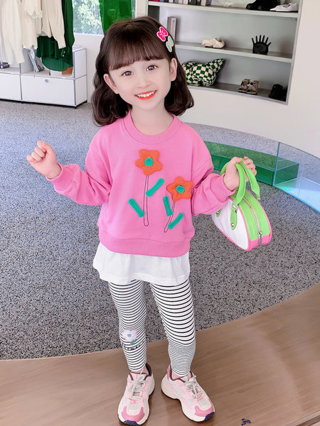 Vaikiškas rinkinys su 3D gėlių motyvais