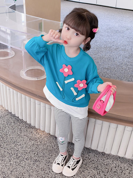 Vaikiškas rinkinys su 3D gėlių motyvais